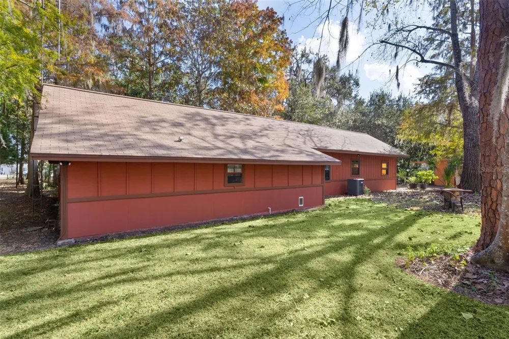 6250 & 5942 E C 478 Center Hill, FL 33514