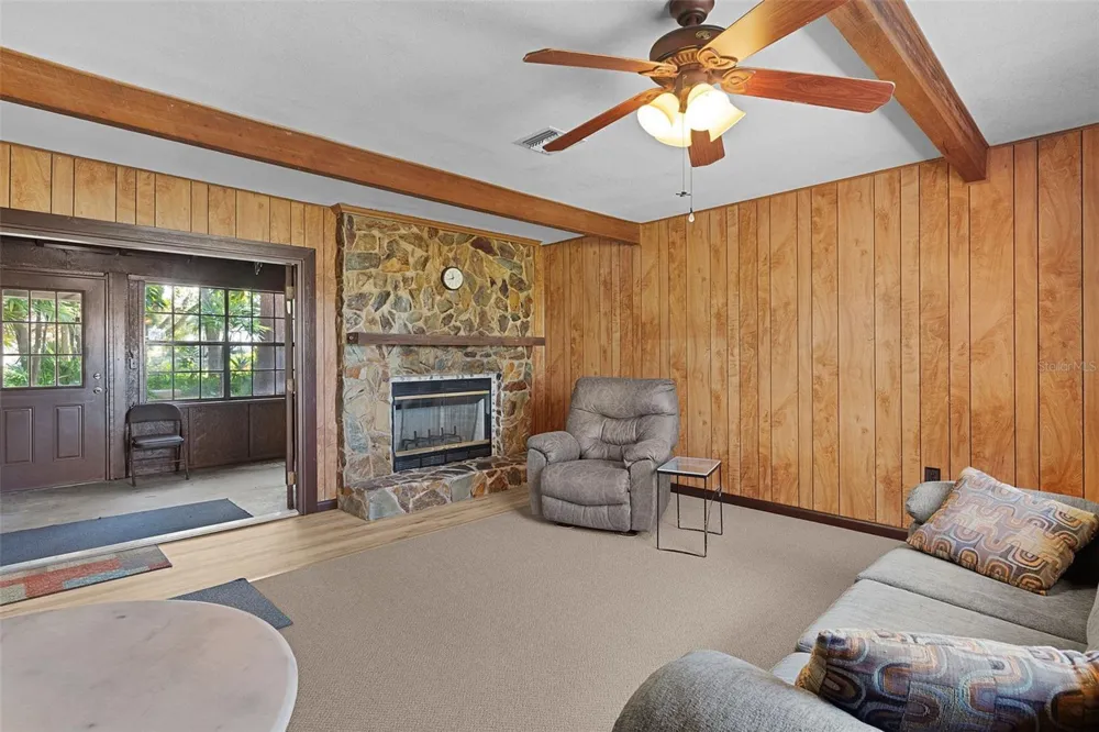 6250 & 5942 E C 478 Center Hill, FL 33514