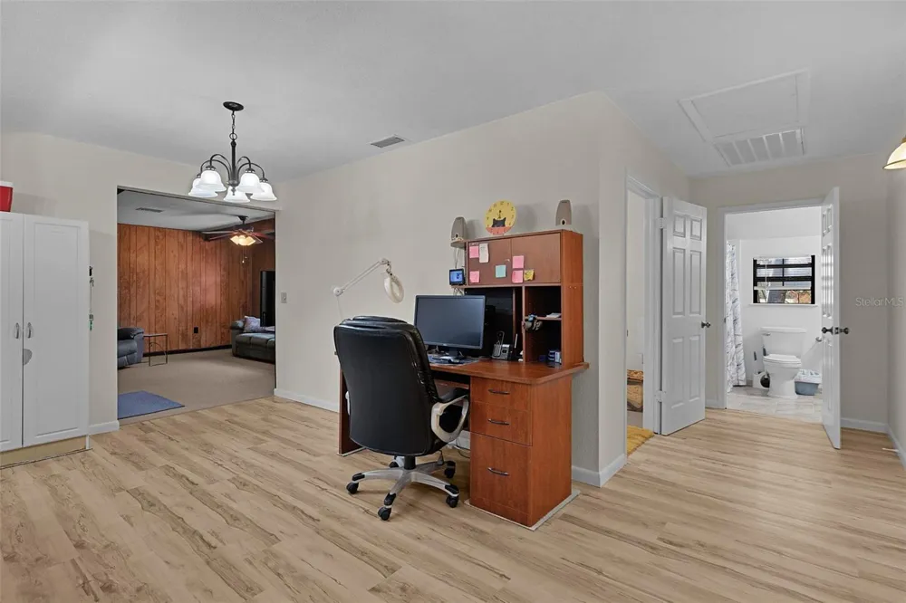 6250 & 5942 E C 478 Center Hill, FL 33514