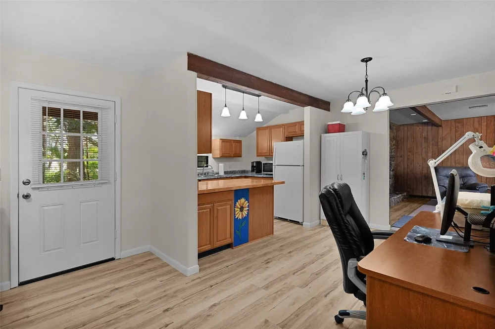6250 & 5942 E C 478 Center Hill, FL 33514
