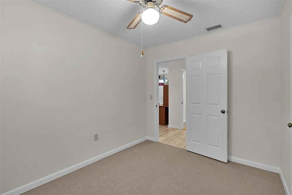 6250 & 5942 E C 478 Center Hill, FL 33514