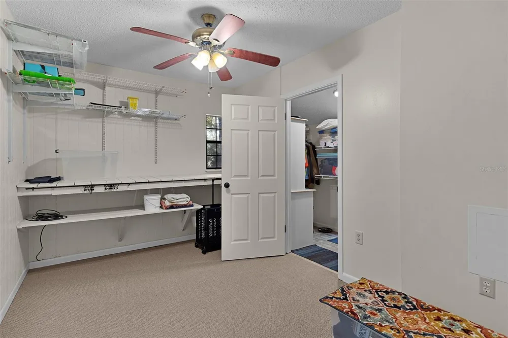 6250 & 5942 E C 478 Center Hill, FL 33514