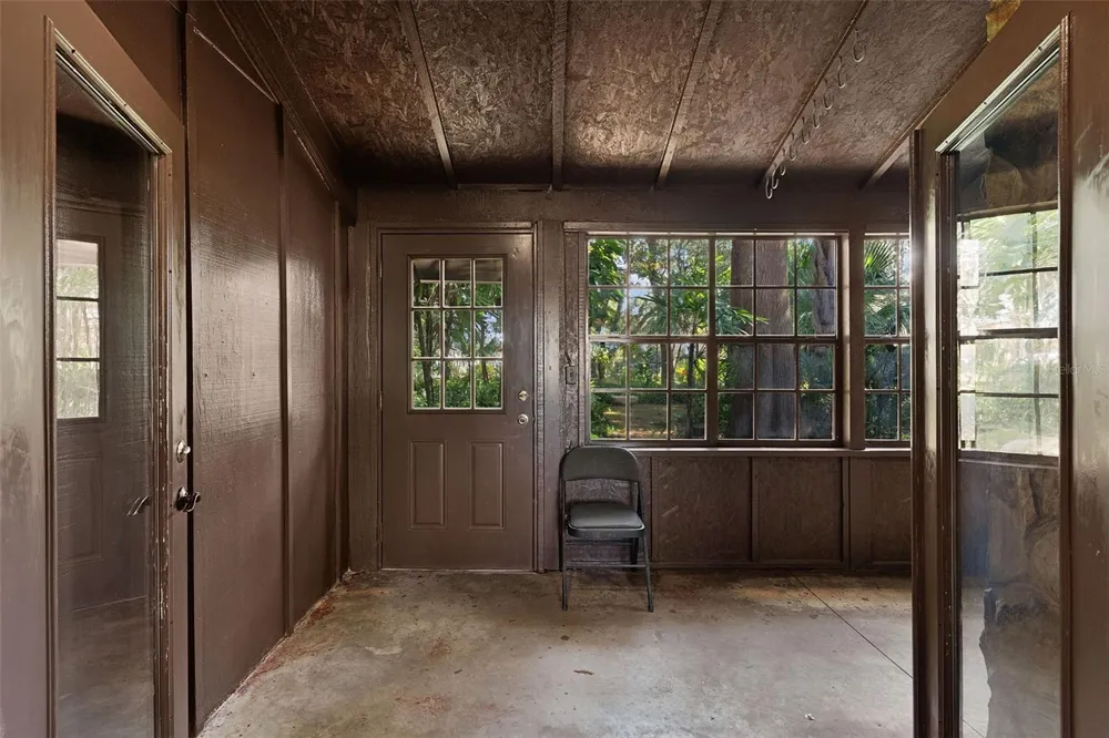 6250 & 5942 E C 478 Center Hill, FL 33514
