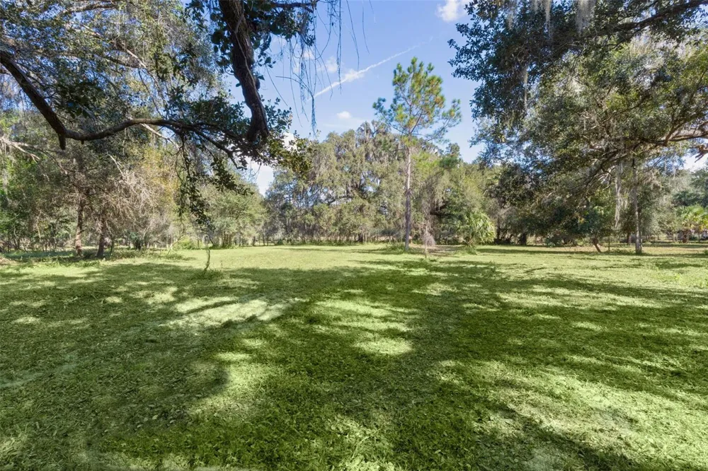 6250 & 5942 E C 478 Center Hill, FL 33514