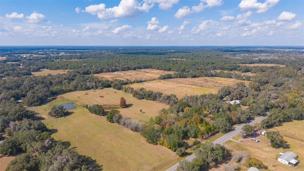 6250 & 5942 E C 478 Center Hill, FL 33514