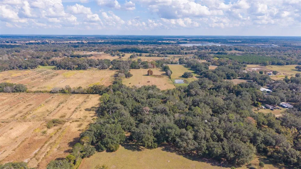 6250 & 5942 E C 478 Center Hill, FL 33514