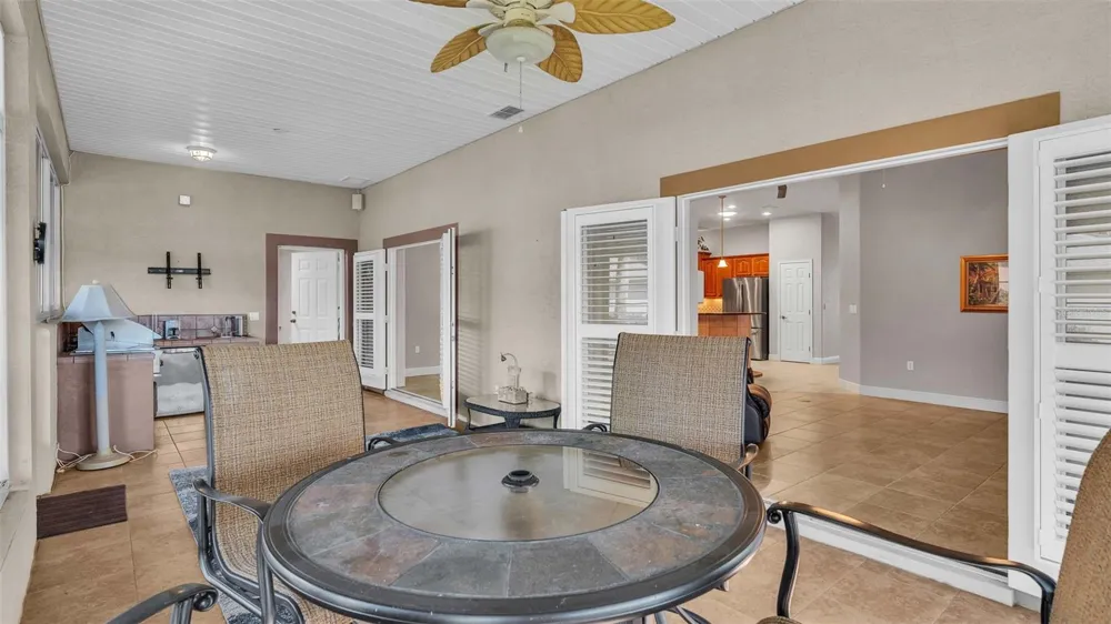 402 CRUISERS DRIVE Polk City, FL 33868