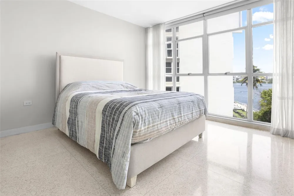860 ASHFORD AVENUE #5C UNIT #1 #1 San Juan, PR 00907