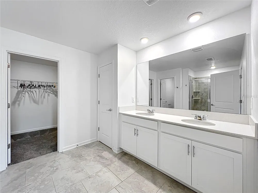 6946 PERCH HAMMOCK LOOP Groveland, FL 34736