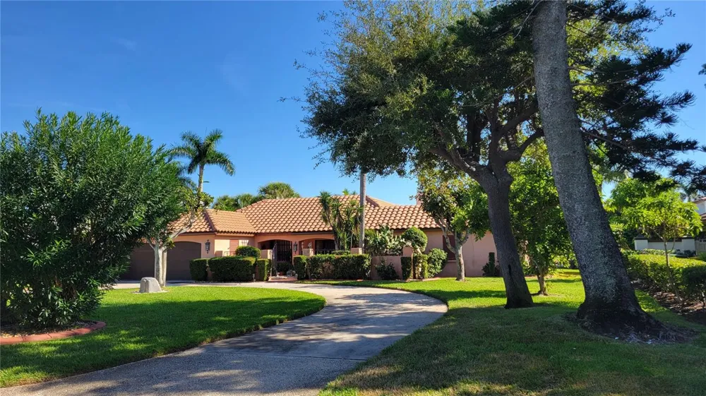 638 S OWL DRIVE Sarasota, FL 34236