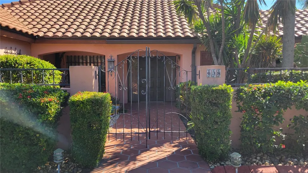638 S OWL DRIVE Sarasota, FL 34236