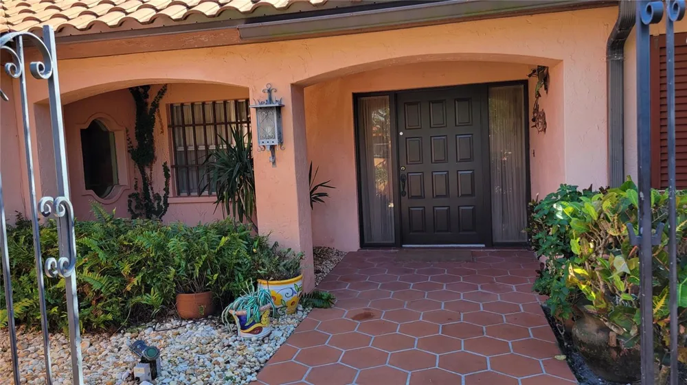 638 S OWL DRIVE Sarasota, FL 34236