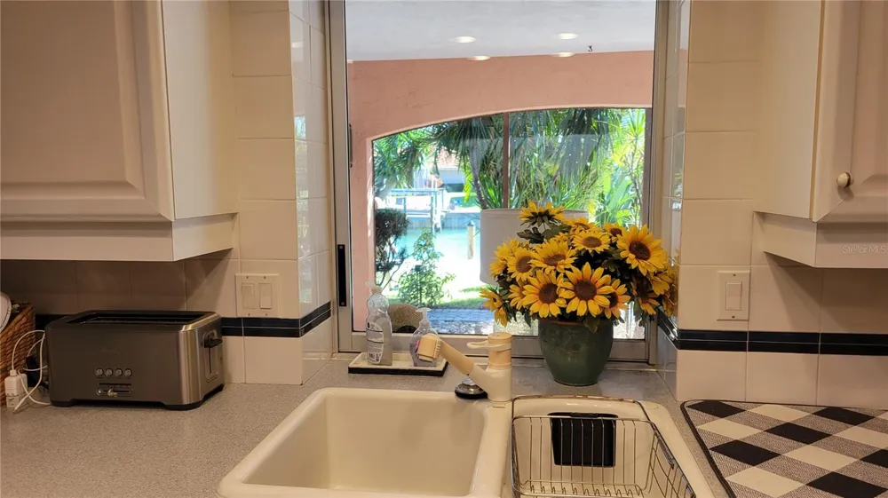 638 S OWL DRIVE Sarasota, FL 34236