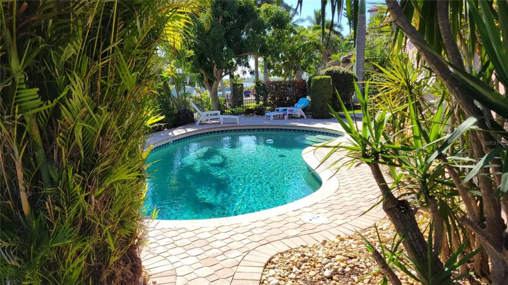 638 S OWL DRIVE Sarasota, FL 34236
