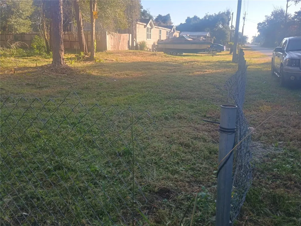 27847 VEVA AVENUE Paisley, FL 32767