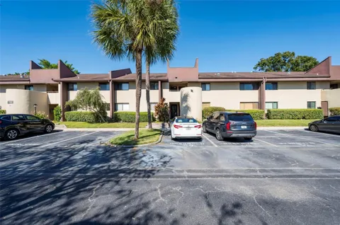 735 S VILLAGE DRIVE #206