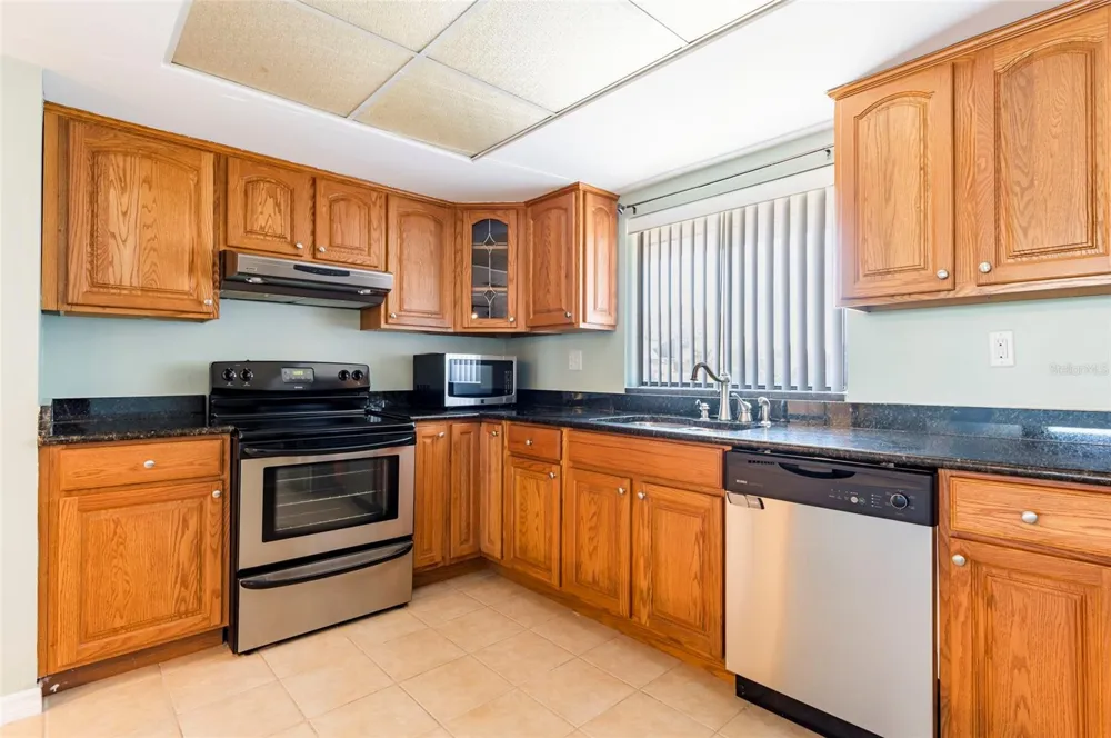 735 S VILLAGE DRIVE #206 St Petersburg, FL 33716