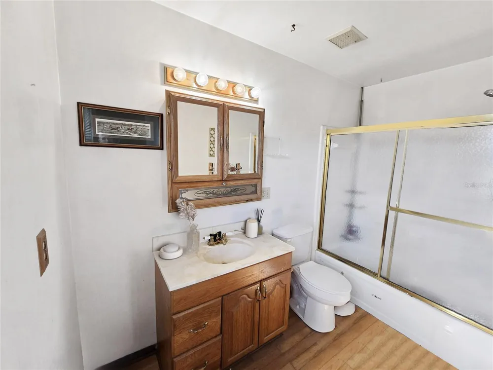 12046 US-301 Hampton, FL 32044