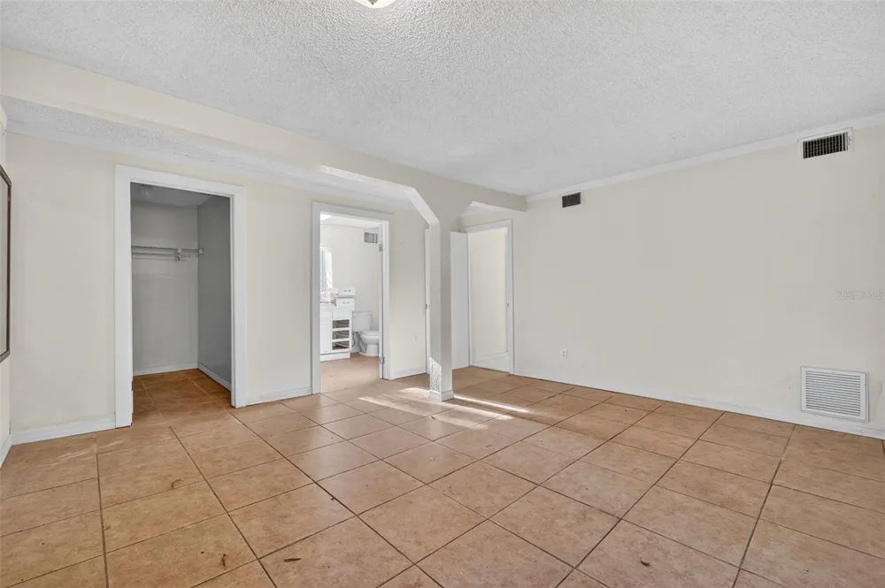6345 LOST TRAIL Holiday, FL 34690