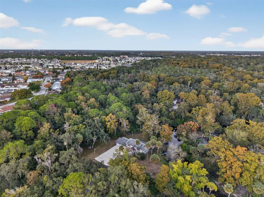 6345 LOST TRAIL Holiday, FL 34690