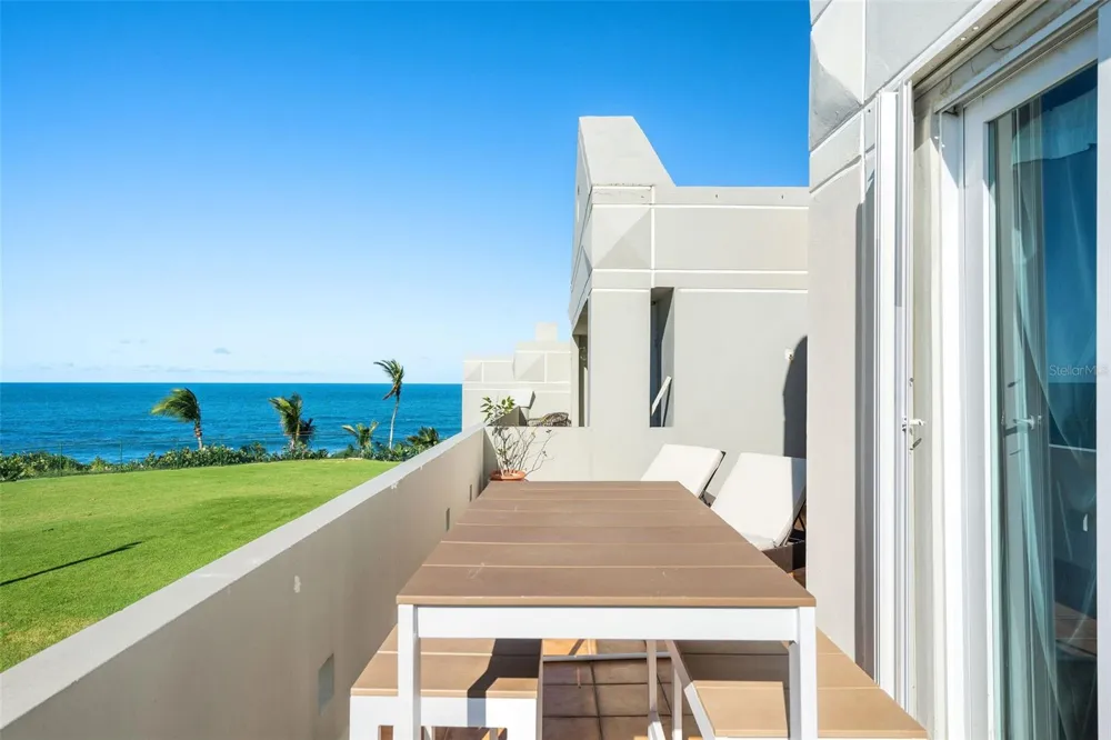 Villas de COSTA DORADA #H3 Dorado, PR 00646