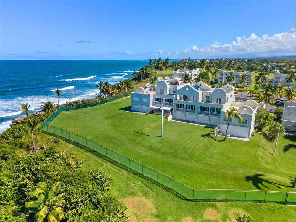 Villas de COSTA DORADA #H3 Dorado, PR 00646