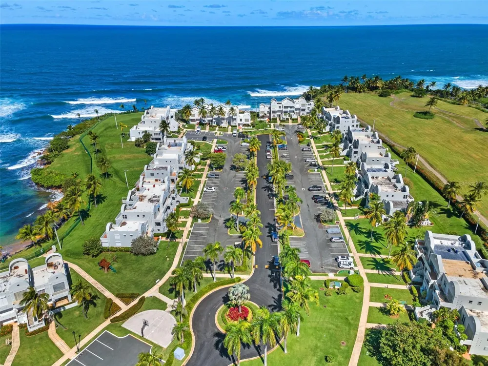 Villas de COSTA DORADA #H3 Dorado, PR 00646