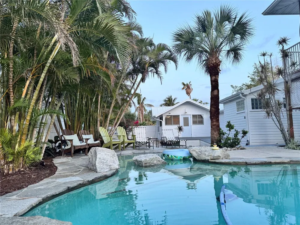 701 BROADWAY STREET Longboat Key, FL 34228