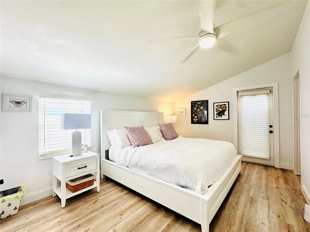 701 BROADWAY STREET Longboat Key, FL 34228