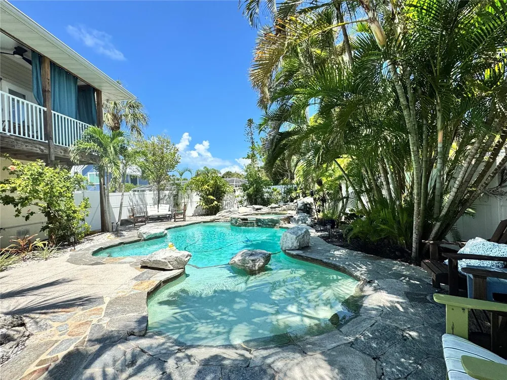701 BROADWAY STREET Longboat Key, FL 34228