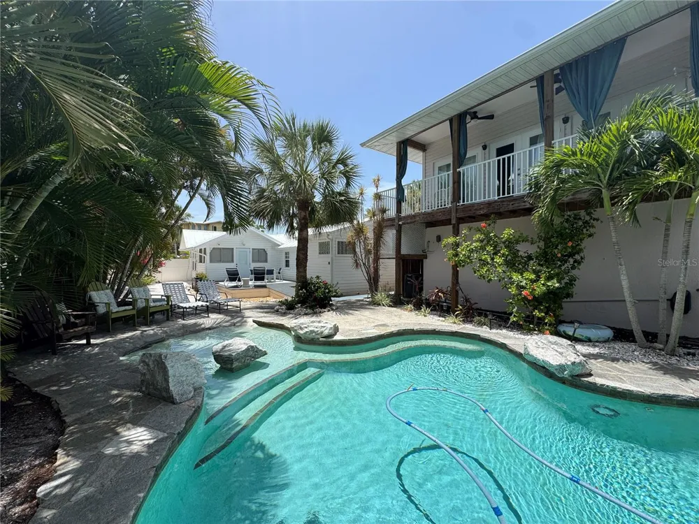 701 BROADWAY STREET Longboat Key, FL 34228