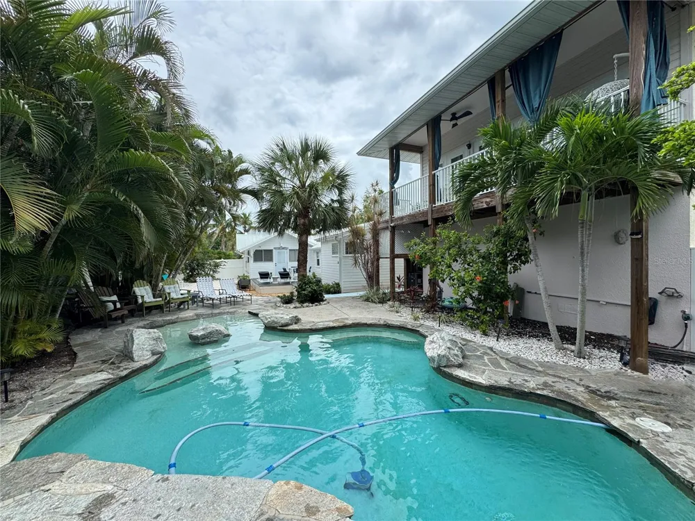 701 BROADWAY STREET Longboat Key, FL 34228
