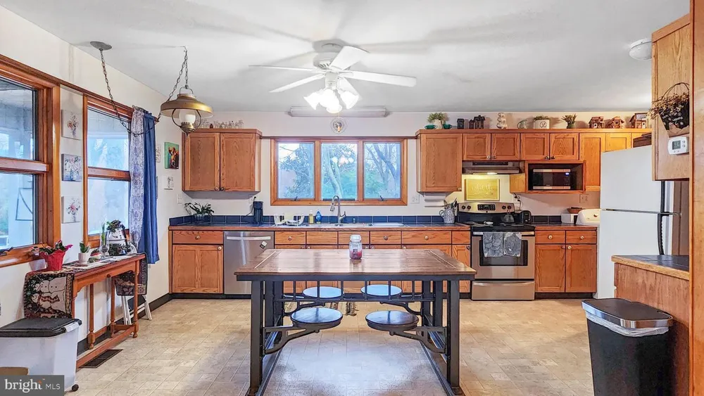 26355 MOUNT NEBO ROAD Onancock, VA 23417