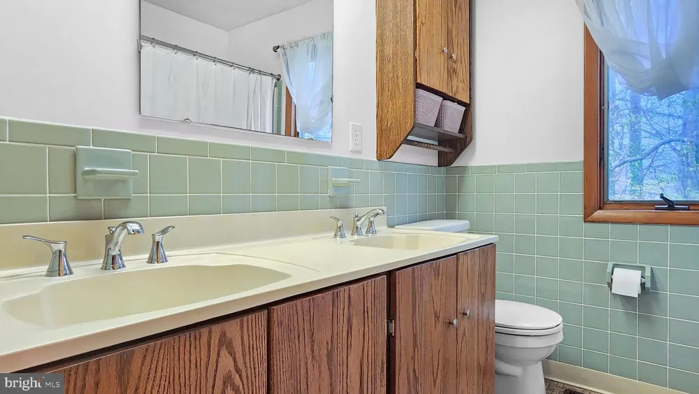 26355 MOUNT NEBO ROAD Onancock, VA 23417