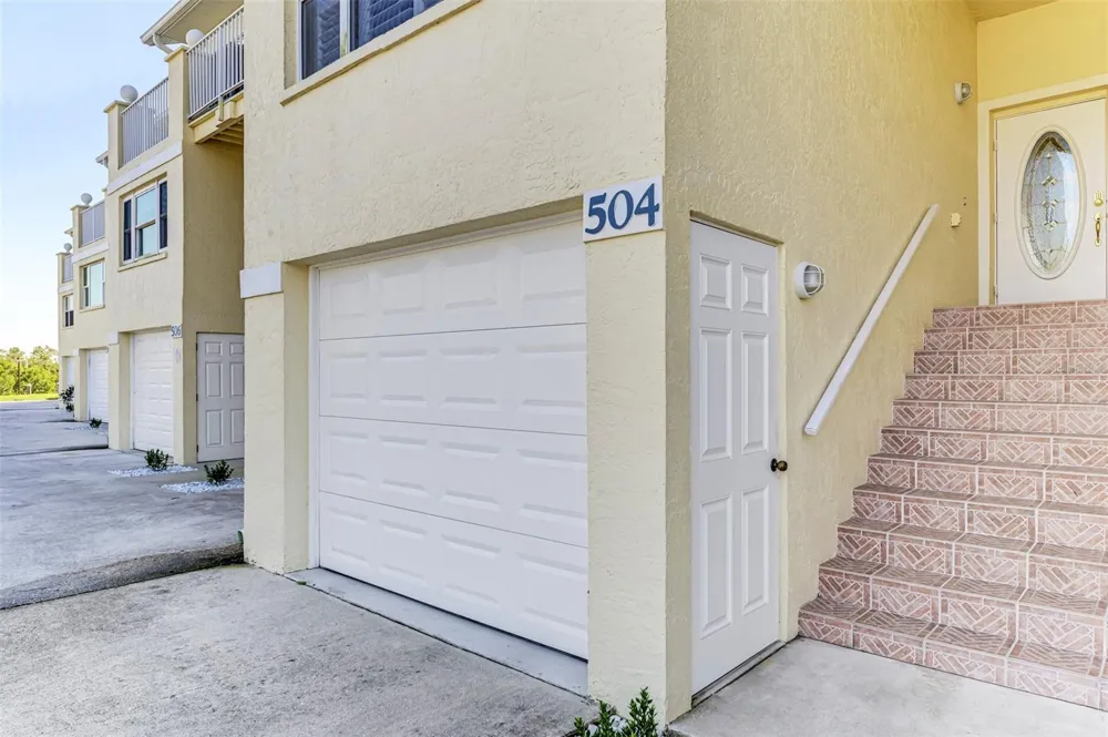 4410 WARREN AVENUE #504 Port Charlotte, FL 33953