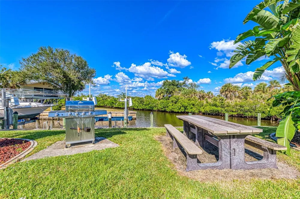 4410 WARREN AVENUE #504 Port Charlotte, FL 33953