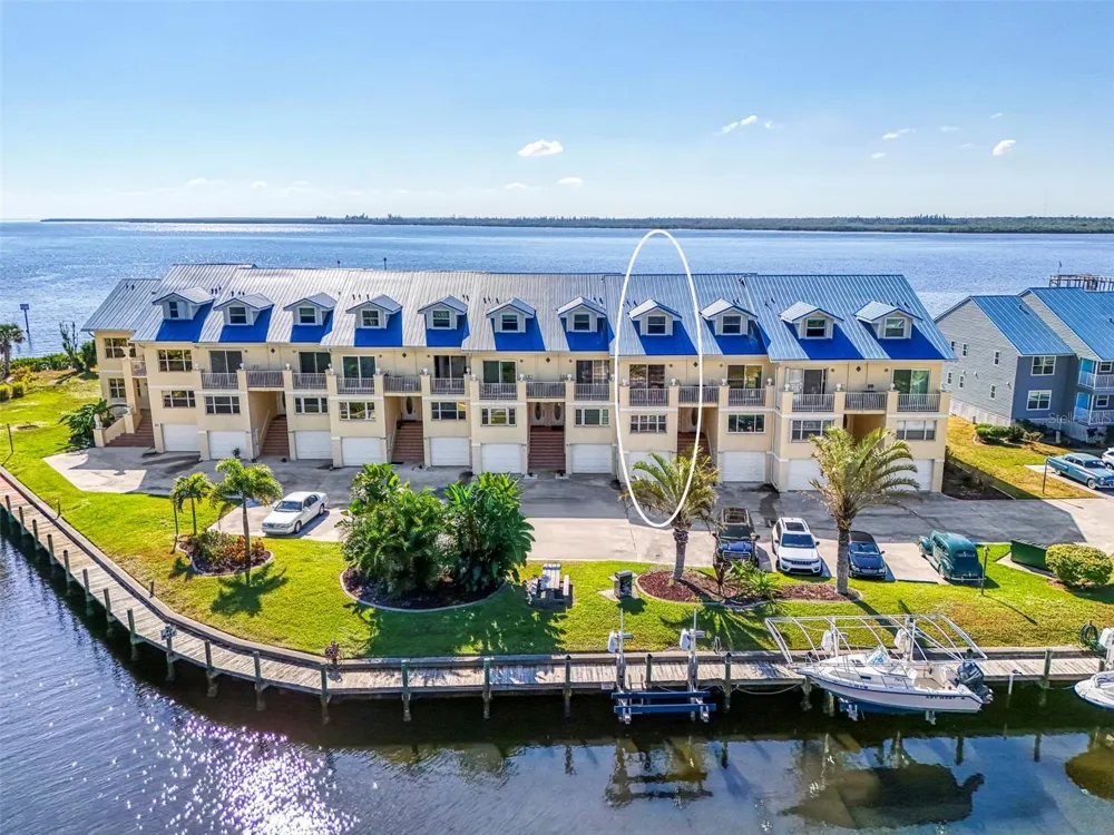4410 WARREN AVENUE #504 Port Charlotte, FL 33953