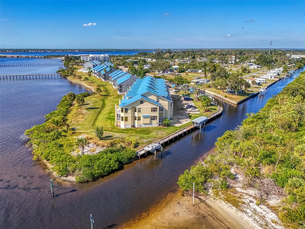 4410 WARREN AVENUE #504 Port Charlotte, FL 33953