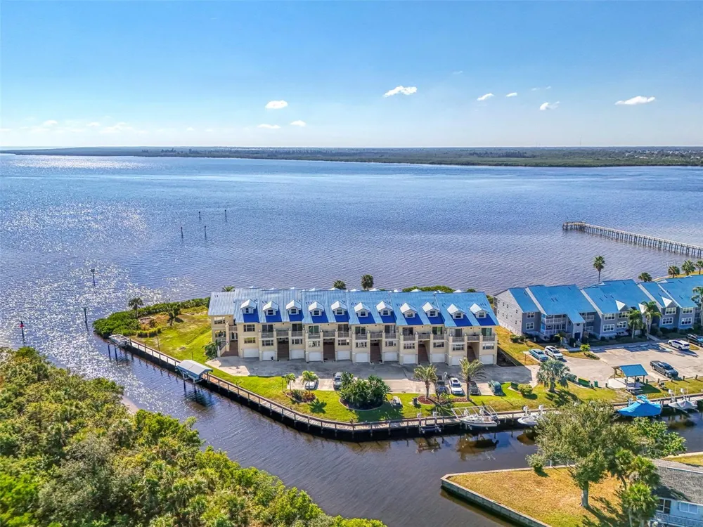 4410 WARREN AVENUE #504 Port Charlotte, FL 33953