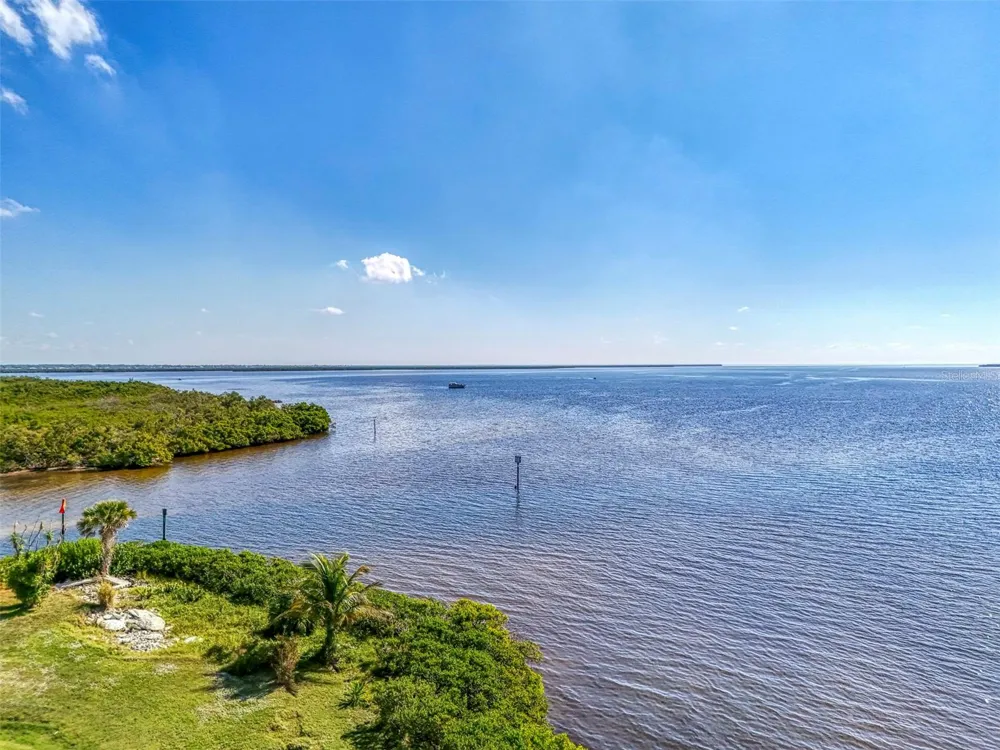 4410 WARREN AVENUE #504 Port Charlotte, FL 33953