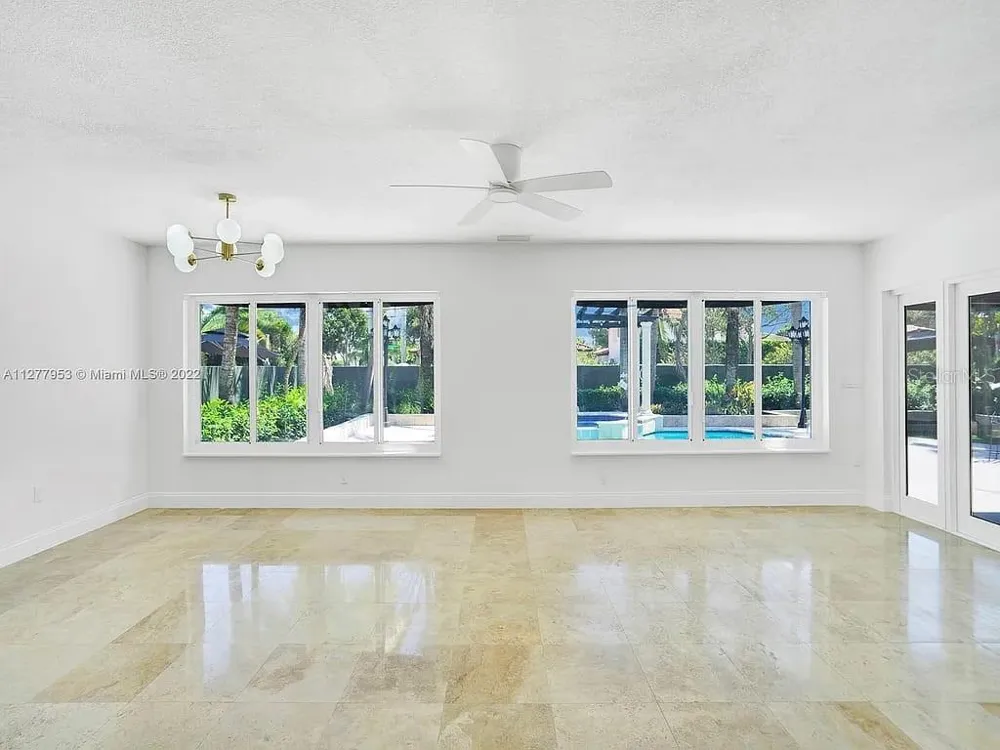 15945 NW 82ND COURT Miami Lakes, FL 33016