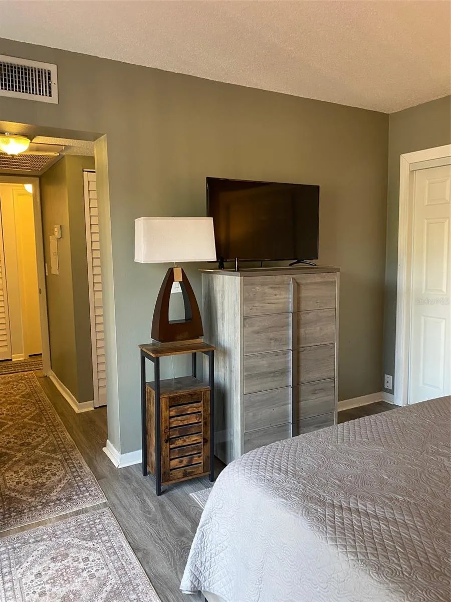 2209 BELLEAIR ROAD #C21 Clearwater, FL 33764
