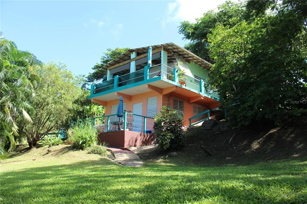15 BIRD'S NEST STUDIOS Vieques, PR 00765