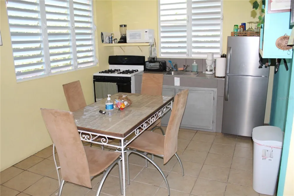 15 BIRD'S NEST STUDIOS Vieques, PR 00765