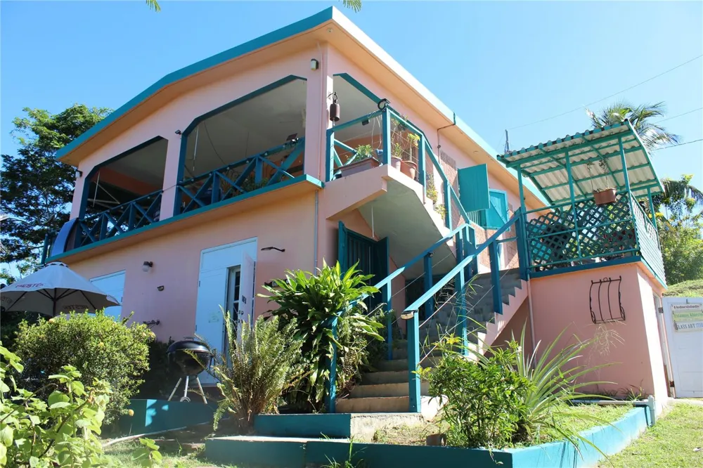 15 BIRD'S NEST STUDIOS Vieques, PR 00765