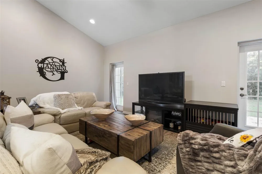 21 WHITEHALL COURT Flagler Beach, FL 32136