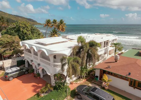 CARR. #3 BEACH HOUSE GUARDARRAYA