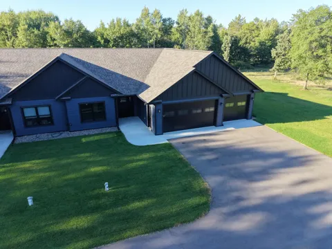 16912 Piper Lane