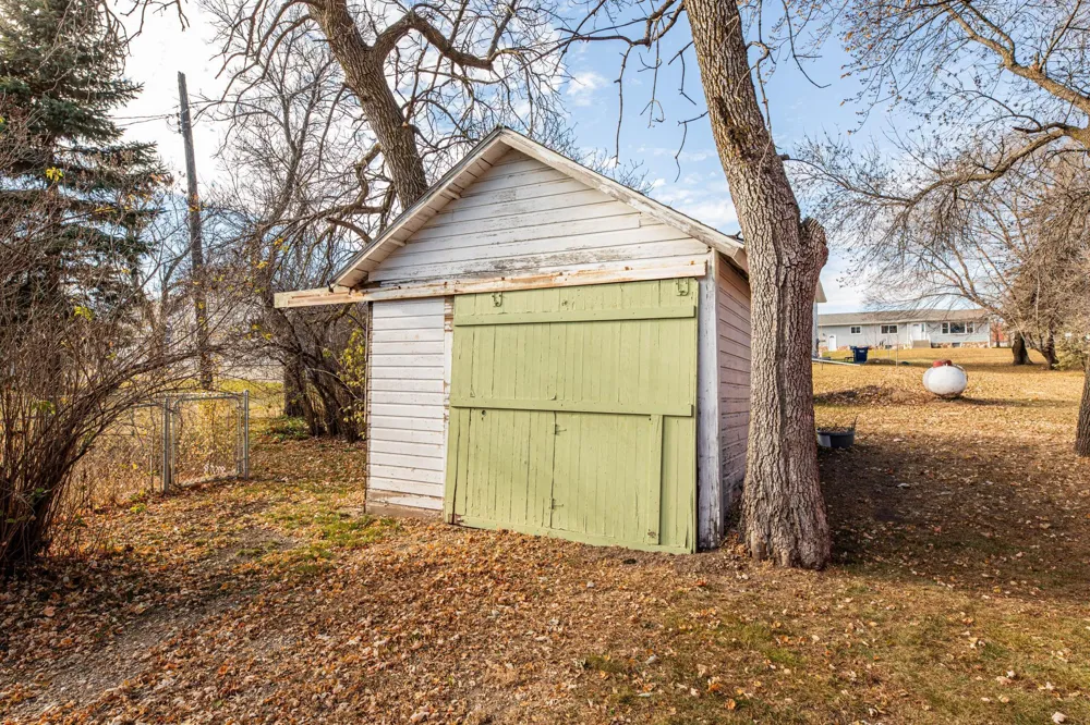 608 Ash Street Lisbon, ND 58054