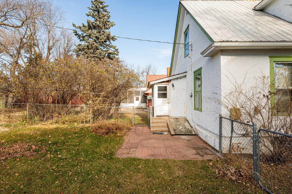 608 Ash Street Lisbon, ND 58054